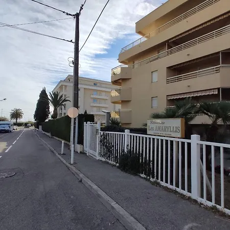 Lejlighed 2 Pieces Avec Terrasse A 100m De La - Parking Prive, Antibes - Fr-1-252-155
